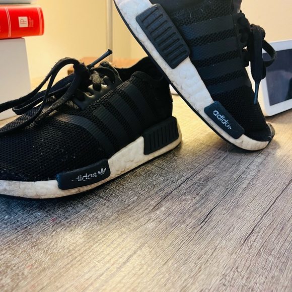 Boys adidas running shoes - Picture 6 of 10